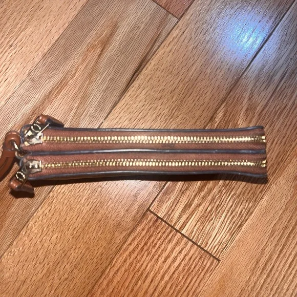 Coach Signature Wristlet Double Zip Brown Khaki Canvas Wallet - Picture 3 of 6